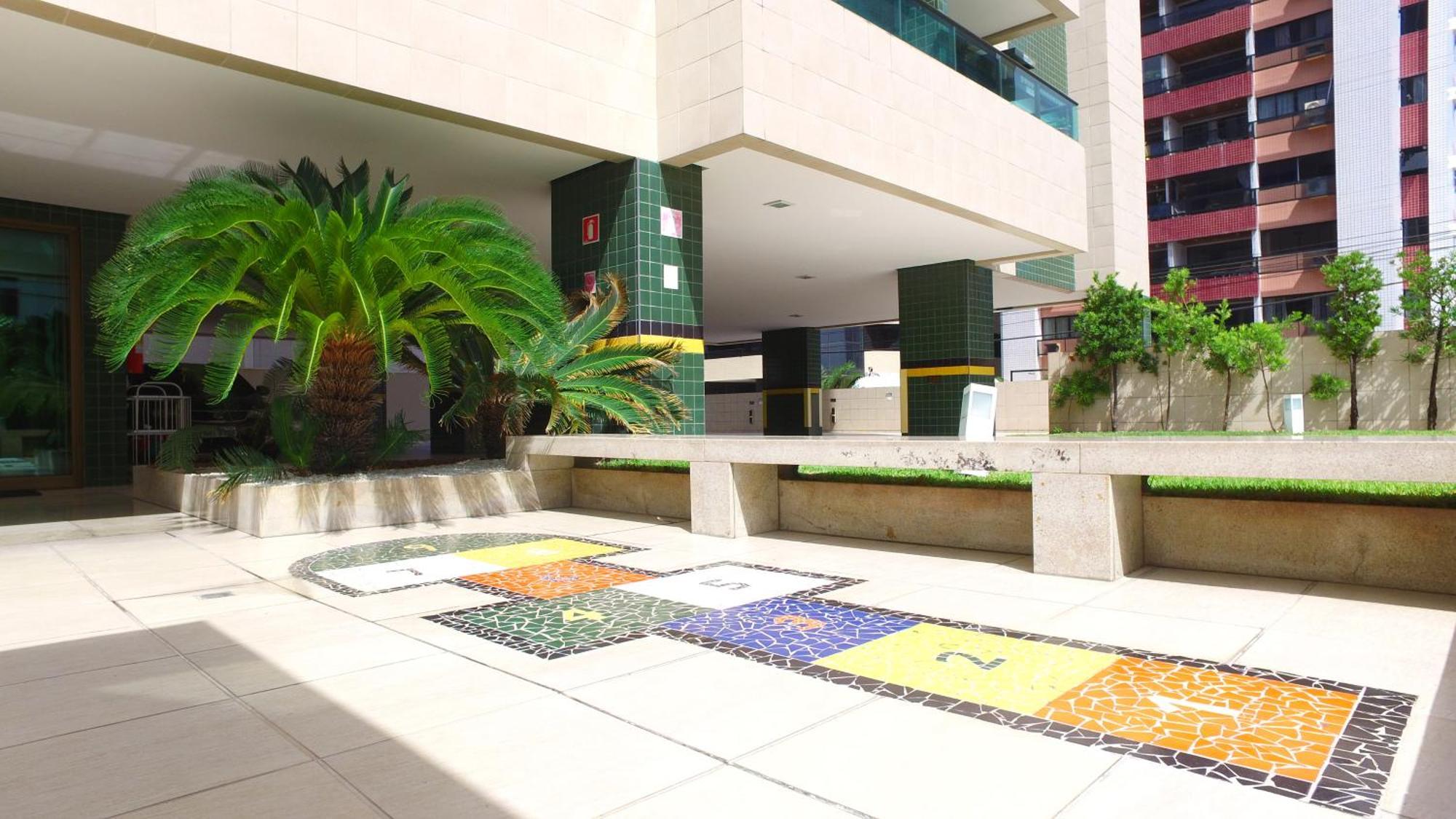 Apartamento Na Jatiuca Em A 100 Metros Da Maceió